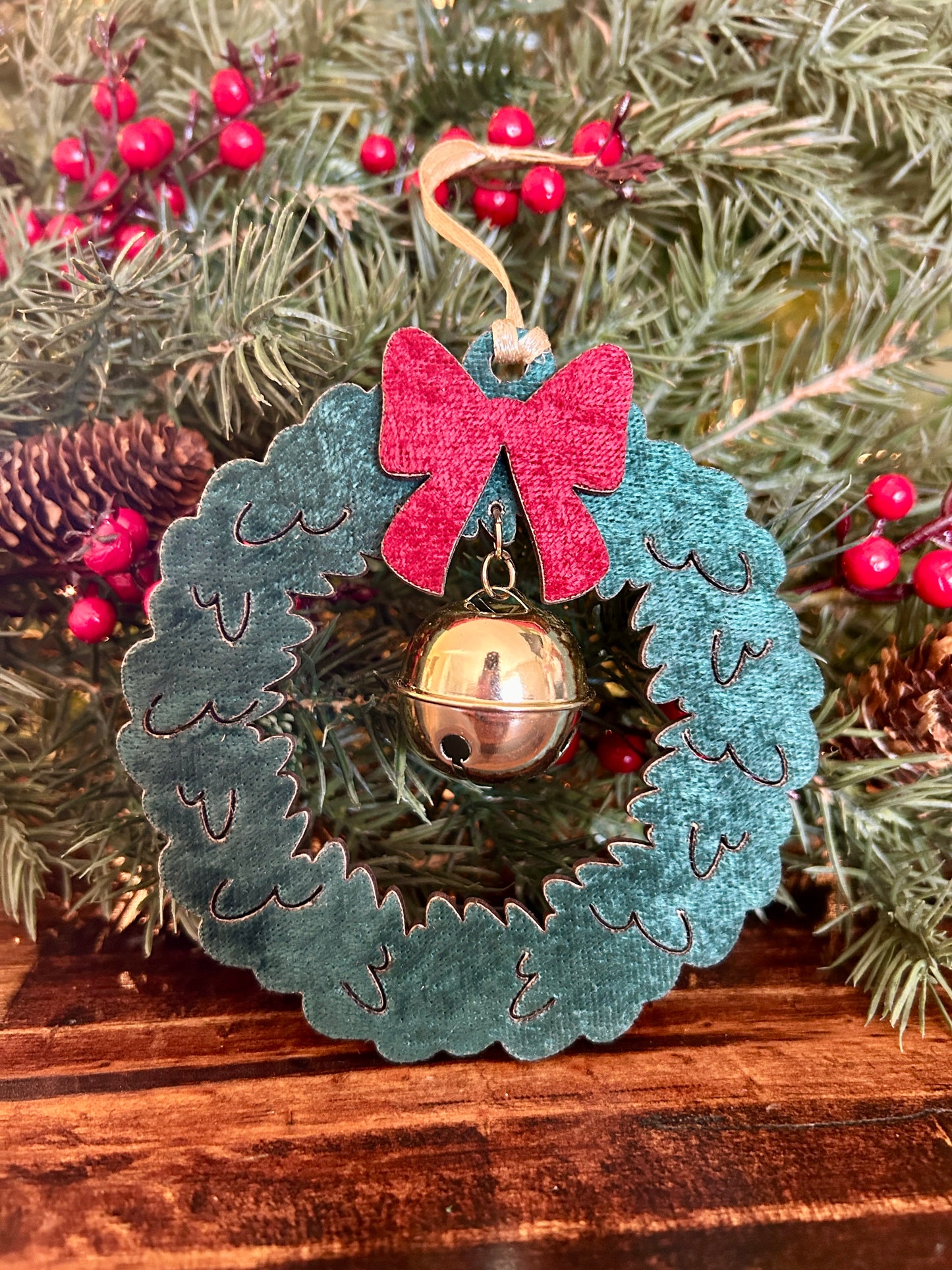 The Elegance Collection: Christmas Wreath