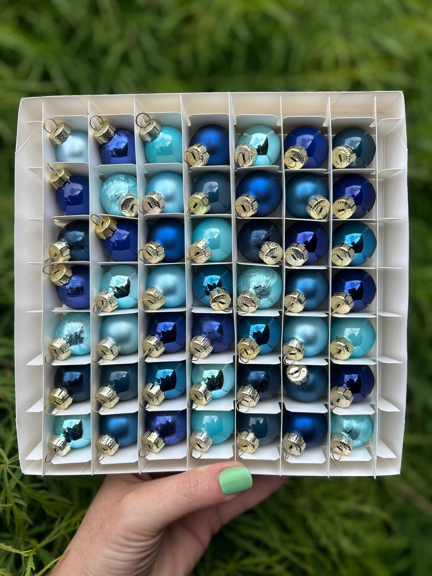 "The Minis" Collection: Snowflake