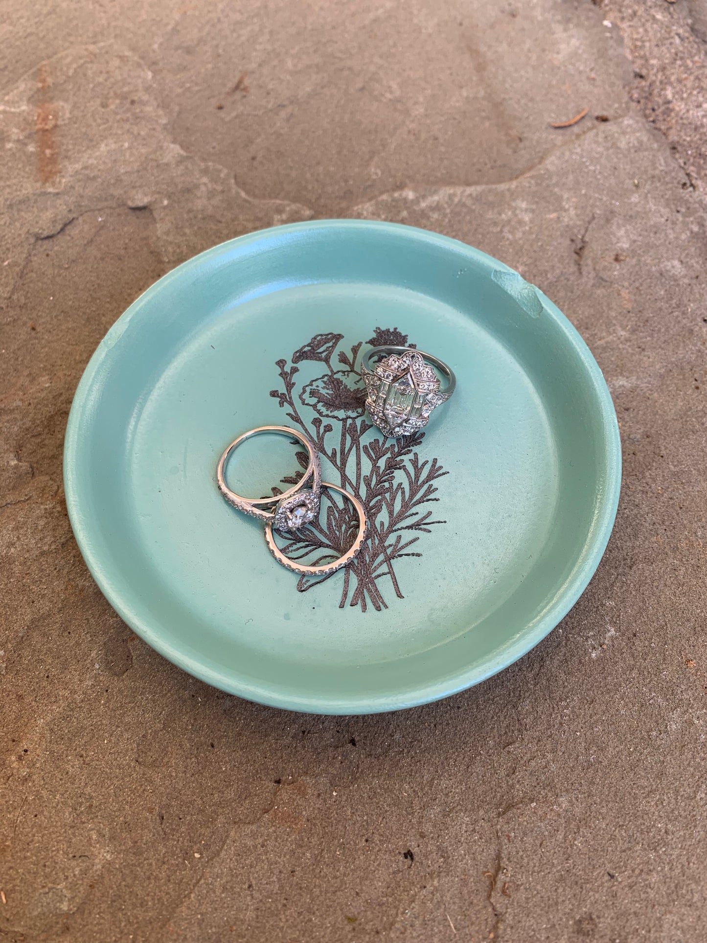 Custom Ceramic Ring Dish